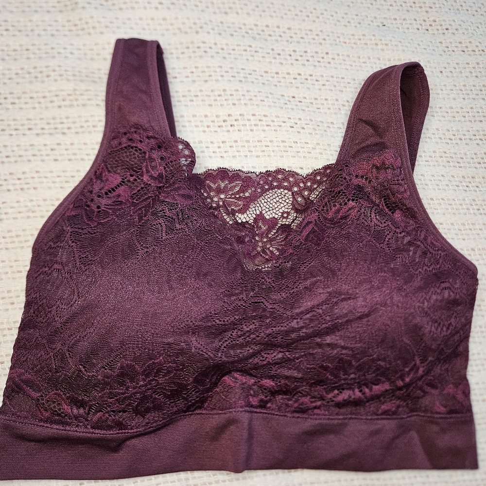 Rhonda Shear Womens 1X Lace Bra Bralette Removable Pad Pullover Plus Size